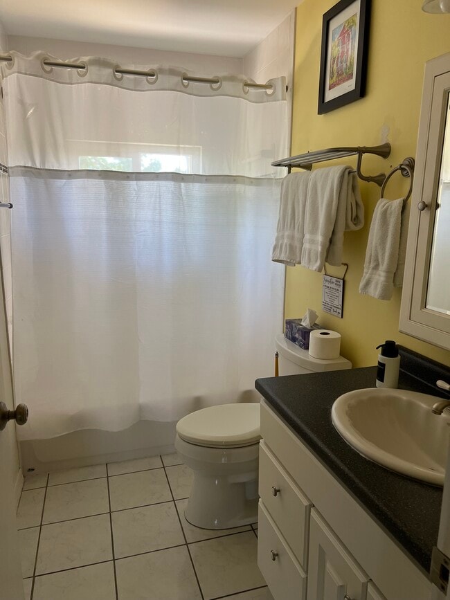 Building Photo - 105 Rio Del Mar St