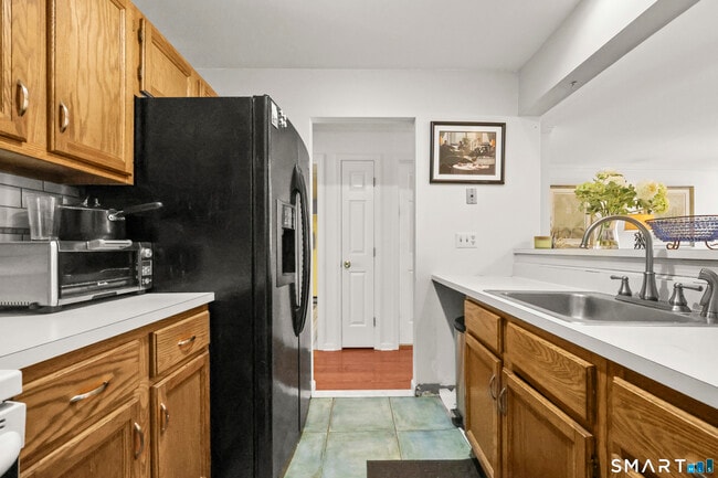 Building Photo - 237 Willow Springs