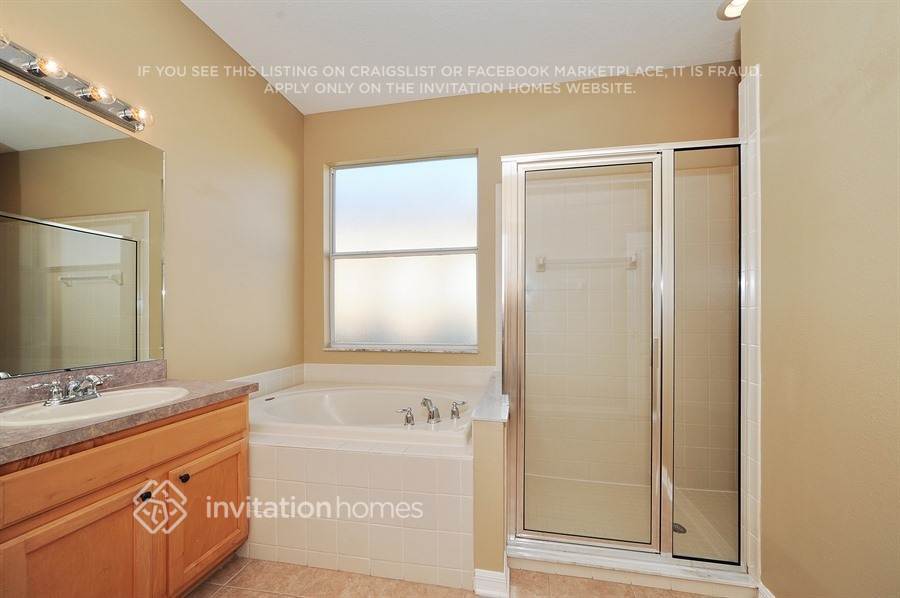 Building Photo - 4553 Gateway Blvd