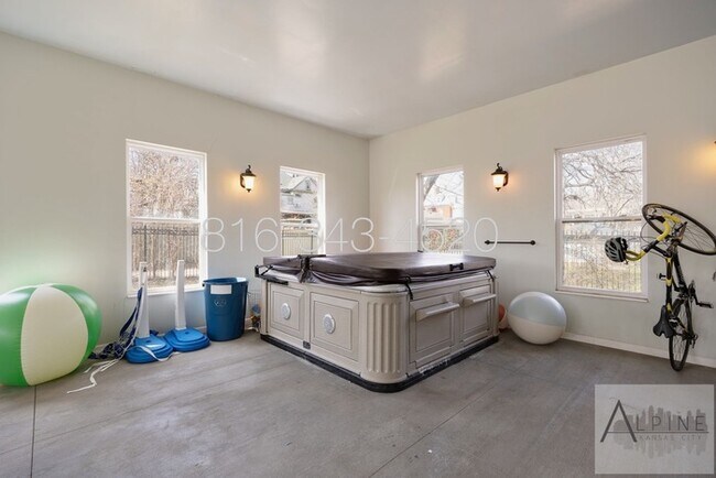 Building Photo - Indoor Pool! FULLY Furnished Short or Mid Term Rental