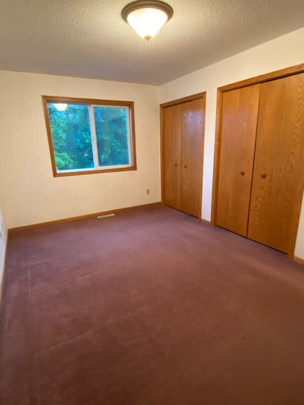 Building Photo - 2415 319th Ln NE