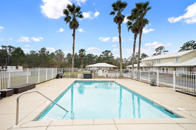 Building Photo - 2BR/2BA Townhome in Gulf Shores