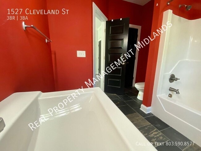 Building Photo - 1527 Cleveland St