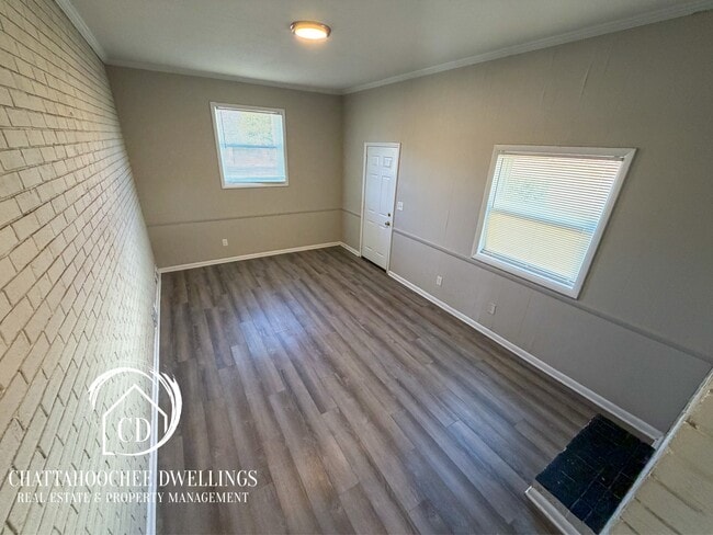 Building Photo - 4564 Moline Ave