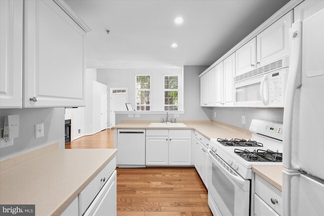 Building Photo - 4910 Barbour Dr
