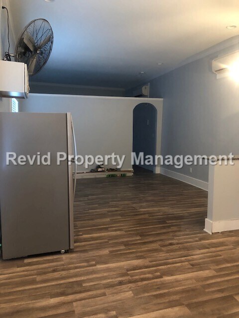 Building Photo - 2008 Courtland Pl