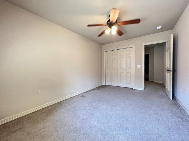 Building Photo - 1790 N Chestnut Ave