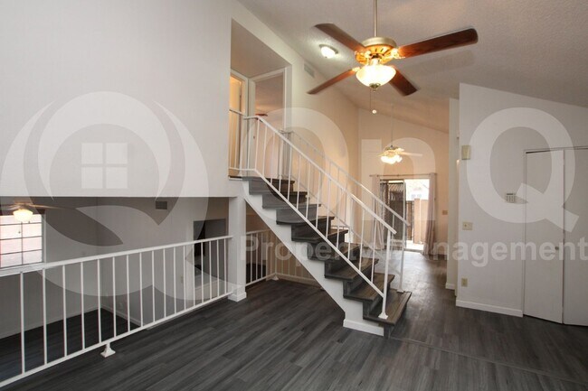 Building Photo - 8111 W Wacker Rd