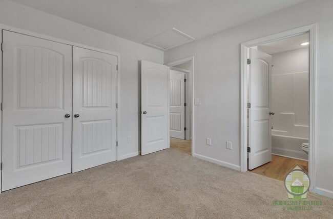 Building Photo - 8 Wofford Rd