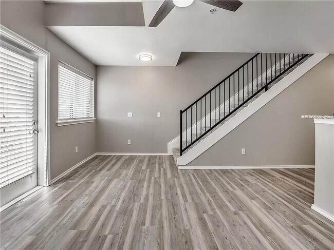 Building Photo - 1230 12th Ave SE