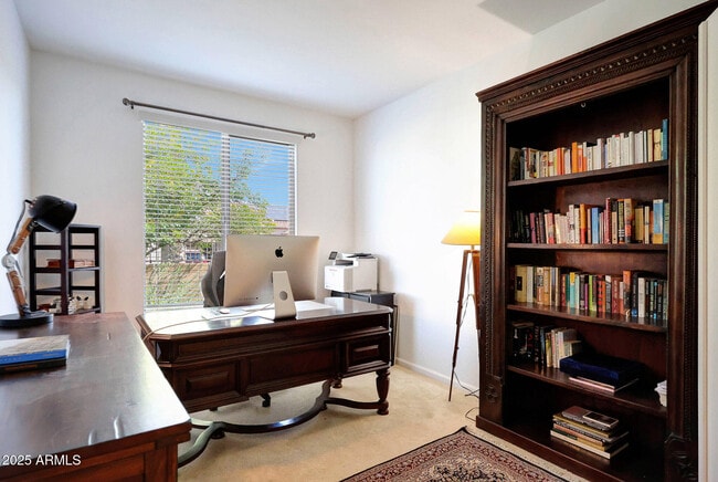 Building Photo - 16907 W Holly St