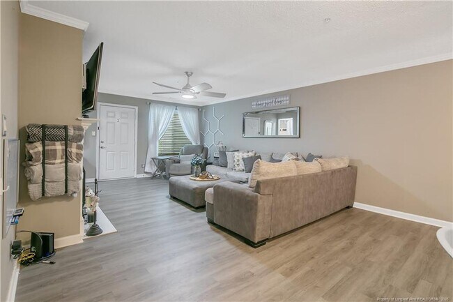 Building Photo - 2 Bedrooms 2 Bathrooms Condo