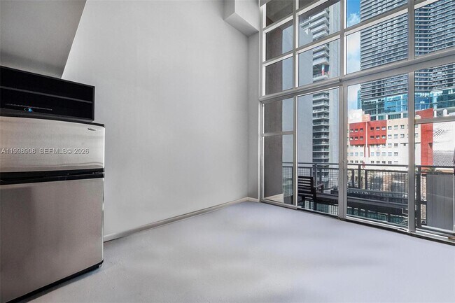 Building Photo - 244 Biscayne Blvd