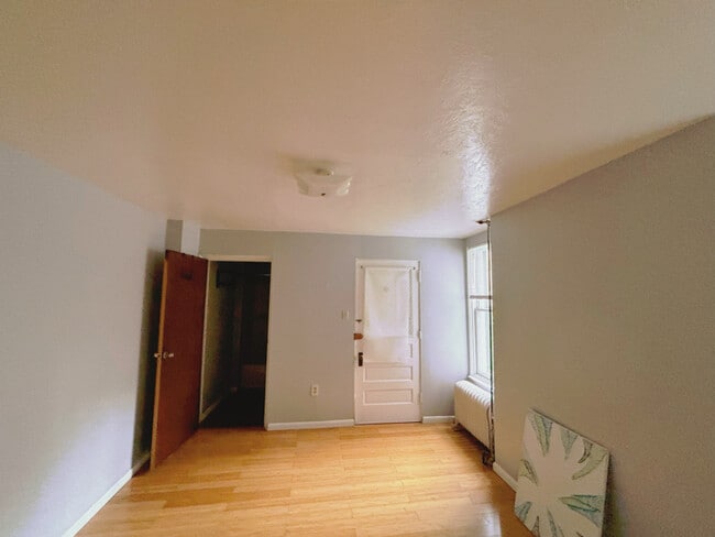 Building Photo - 5432 Baywood St