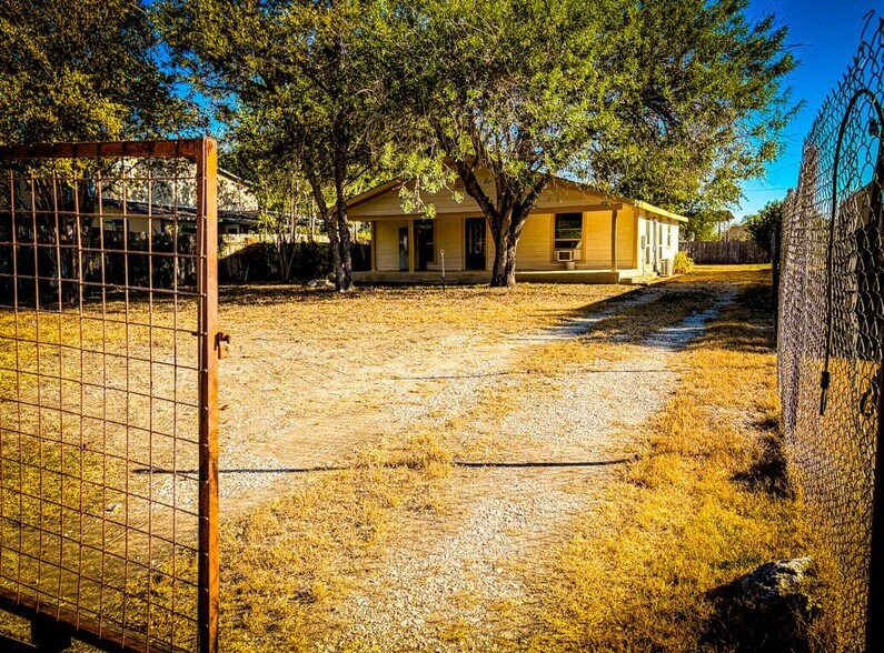 Primary Photo - 12742 Paseo Arbol