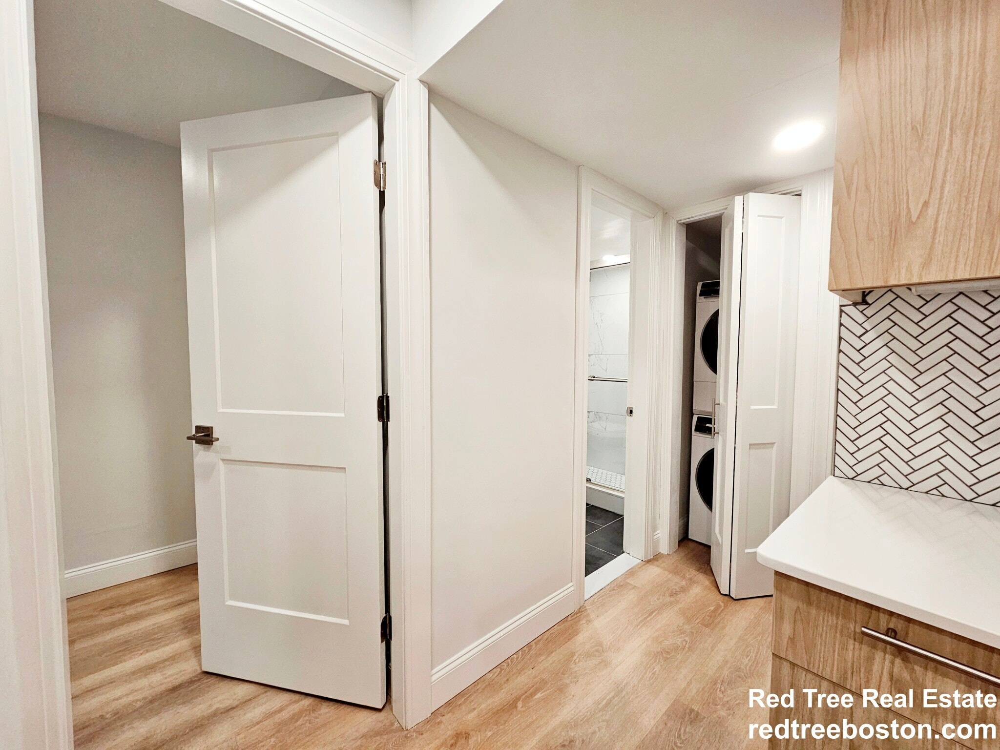 Building Photo - 529 Beacon St