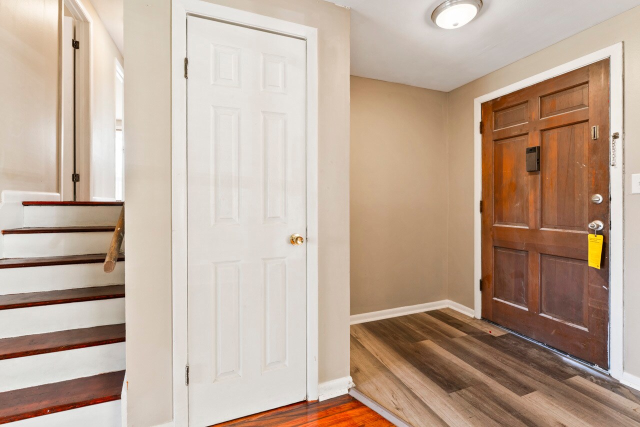 Building Photo - 4308 W Burton Dr