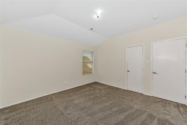 Building Photo - 1020 Breeders Cup Dr