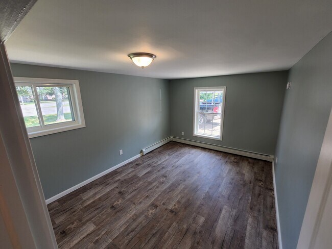 Building Photo - 2424 Colvin Blvd