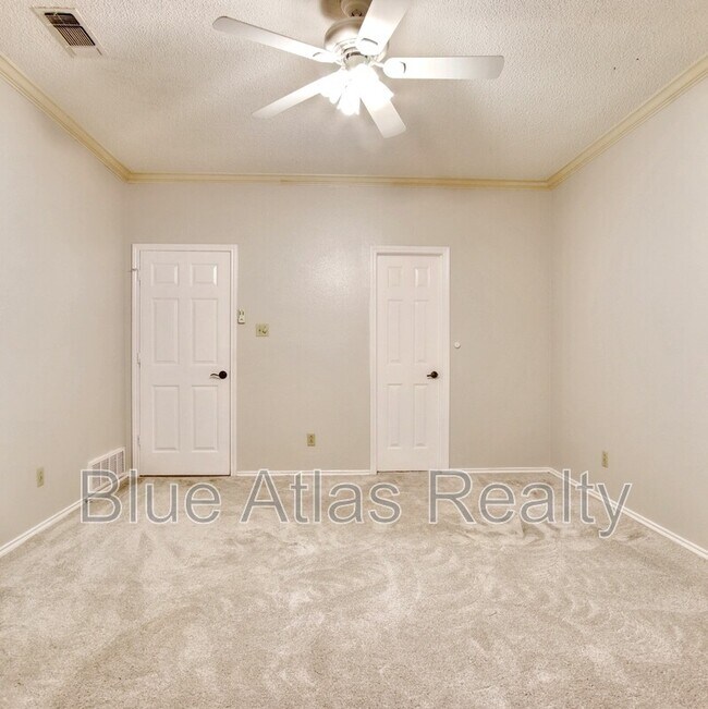 Building Photo - 5725 Ridgerock Ct