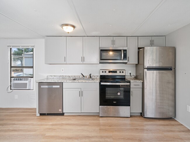 Building Photo - 53 Cushion Pl