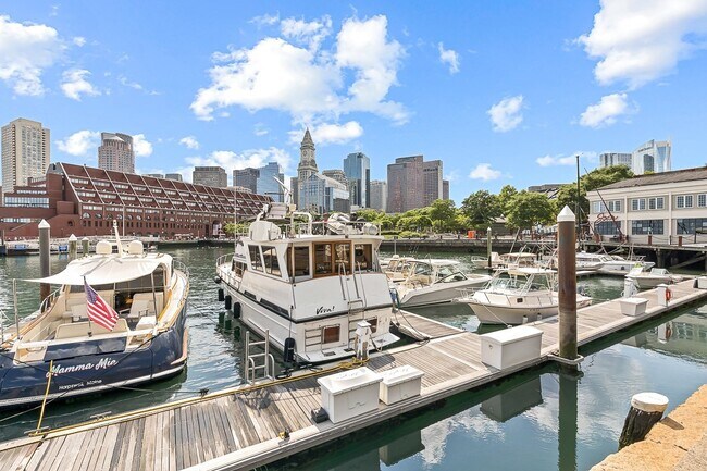 Building Photo - 51 Commercial Wharf W