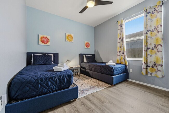 Building Photo - 11509 Glenmont Dr