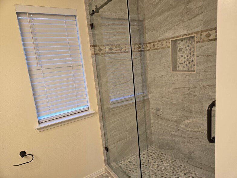 Building Photo - 5510 Cedaredge Ct