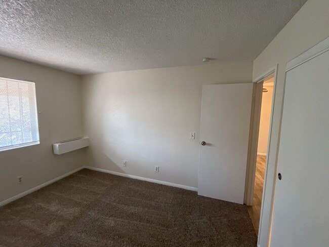 Building Photo - Cozy one bedroom 1 bath condo