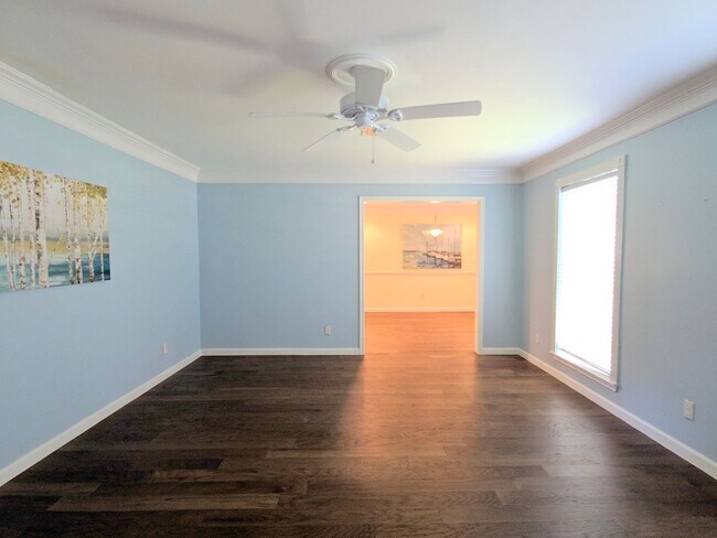 Building Photo - 139 Haversham Dr