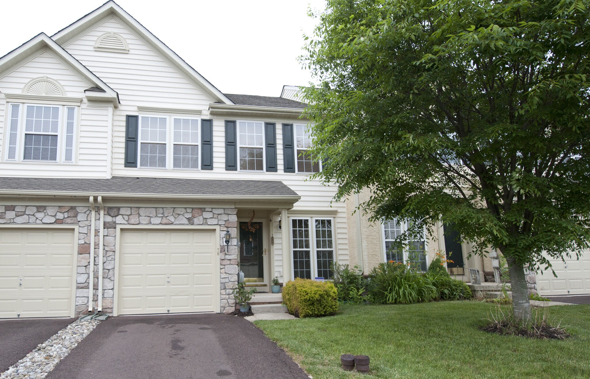 Front View - 78 N Savanna Dr