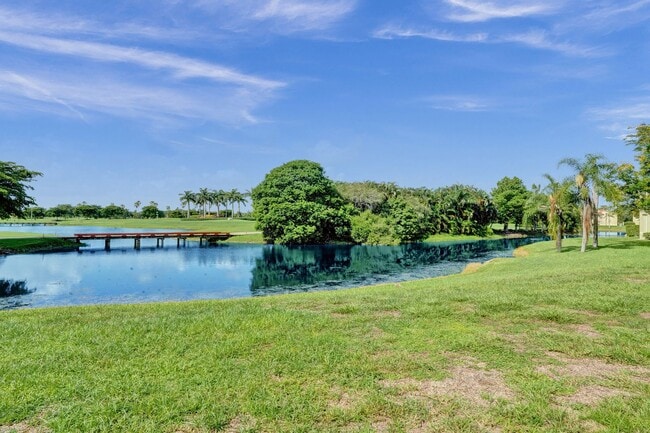 Building Photo - 12650 Vista Isles Dr