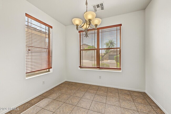 Building Photo - 15398 W MacKenzie Dr