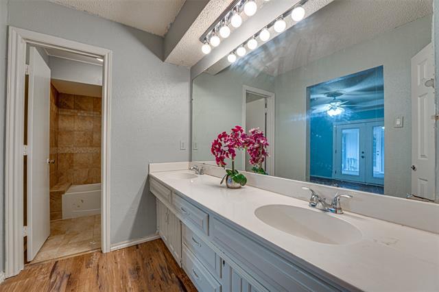 Building Photo - 917 Meadowgate Dr