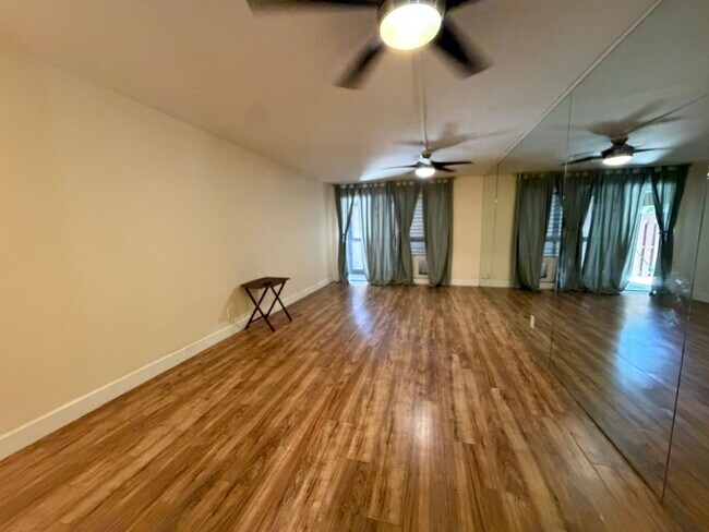 Building Photo - 96-218 Waiawa Rd