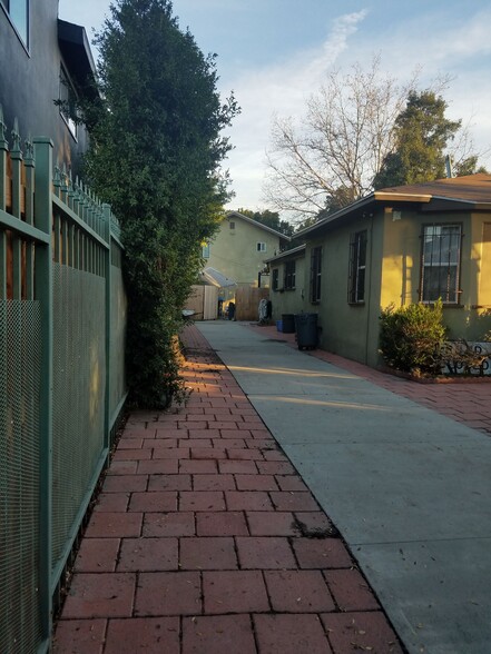 Driveway - 1315 W 36th Pl