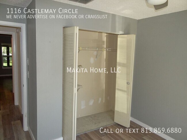 Building Photo - 1116 Castlemay Cir