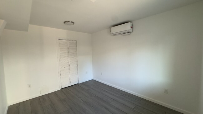 Building Photo - 11604 Sylvan St