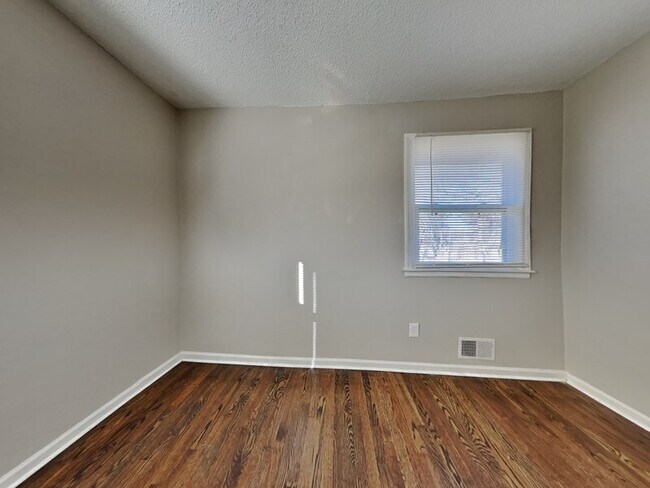 Building Photo - 8909 Stark Ave