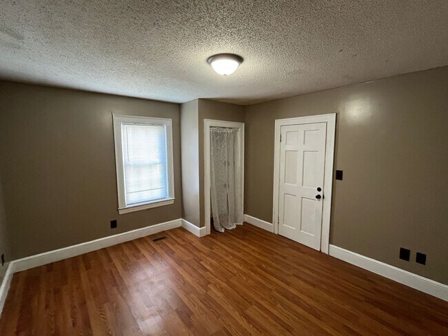Building Photo - 2535 Marble St