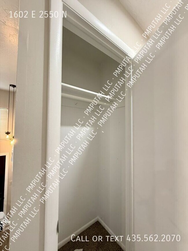 Building Photo - 1602 E 2550 N