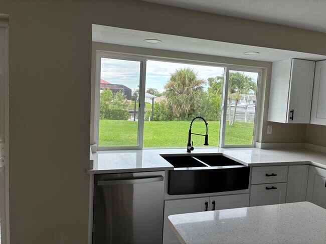 Building Photo - 5103 Condado Terrace