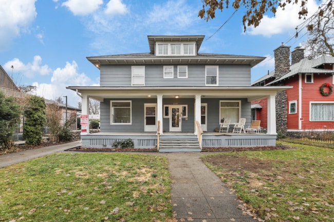 Primary Photo - 2109 W Pacific Ave