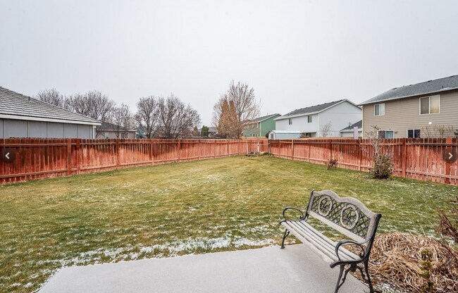 Building Photo - Home in Desert Highlands Neighborhood