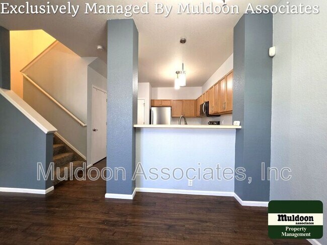 Building Photo - 6017 Ensemble Heights