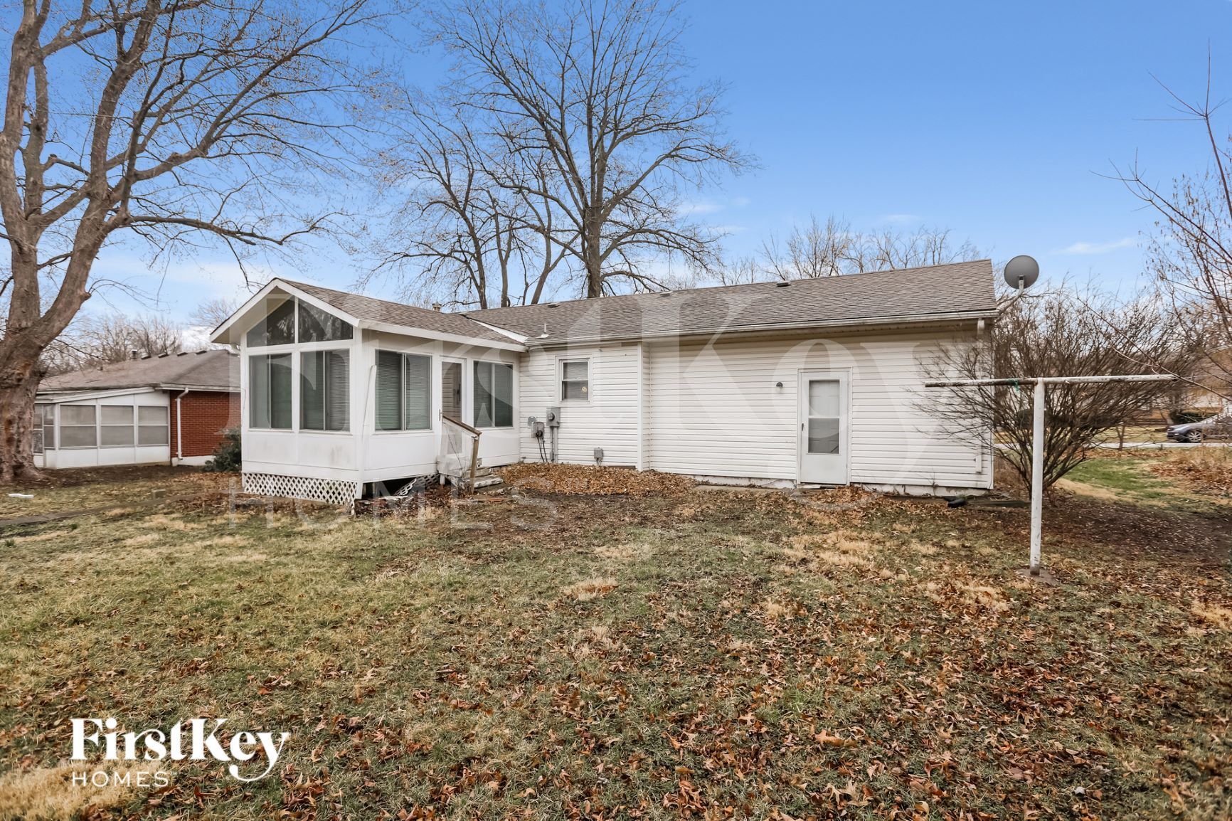 Building Photo - 10508 East 33rd Terrace S