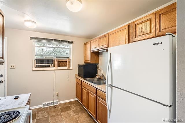 Building Photo - 1225 S Ames St