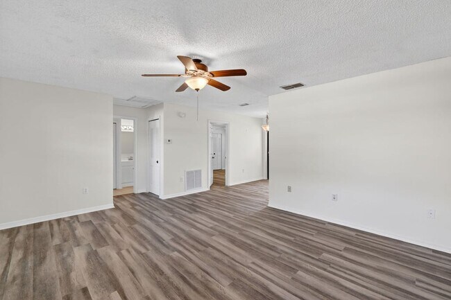Building Photo - 12520 Orangewood Ct