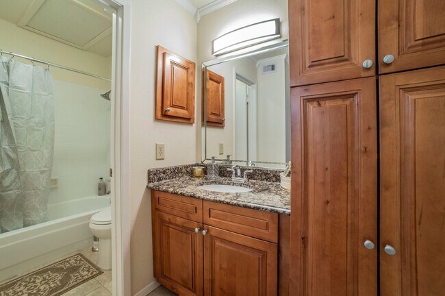 Building Photo - 5676 Cedar Creek Dr