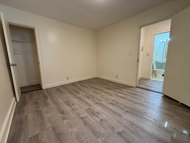 Building Photo - 69 Myrtle St